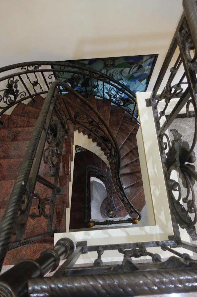 Albergue The Backpacker Semarang Exterior foto