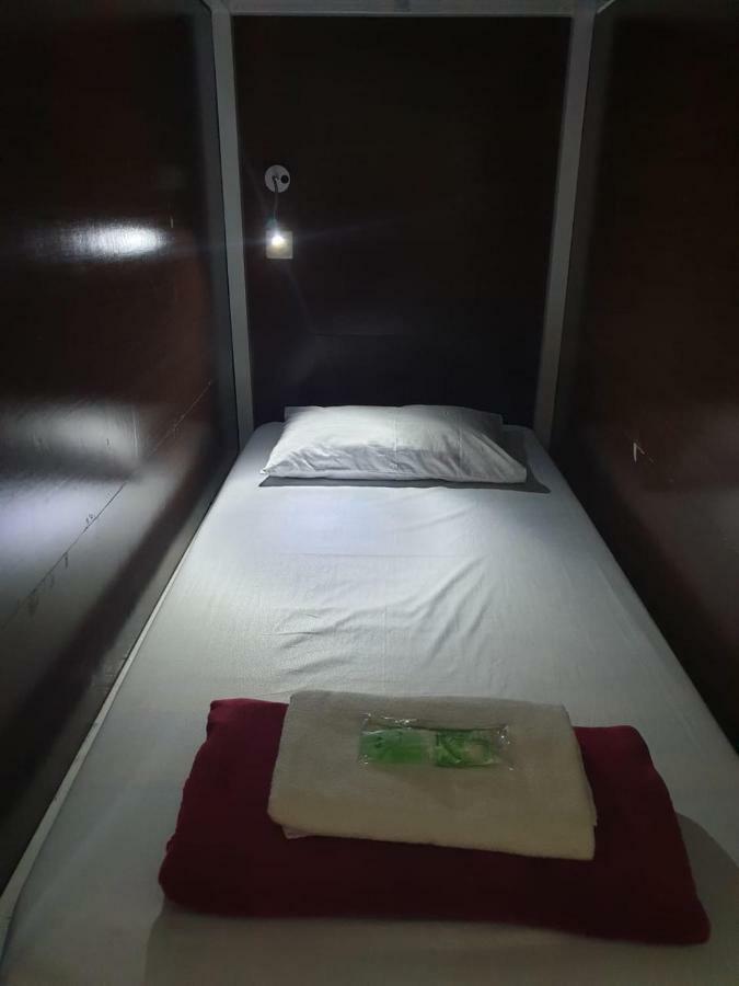 Albergue The Backpacker Semarang Exterior foto